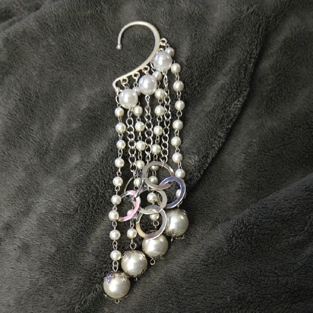 Elegant Silver and Pearl Dangle Earrings